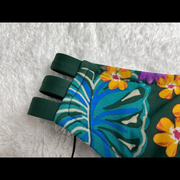 Share & Sade Swimsuit Floral Cheeky Bottom M - Picture 5 of 6